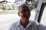 1406_7916_bus.jpg